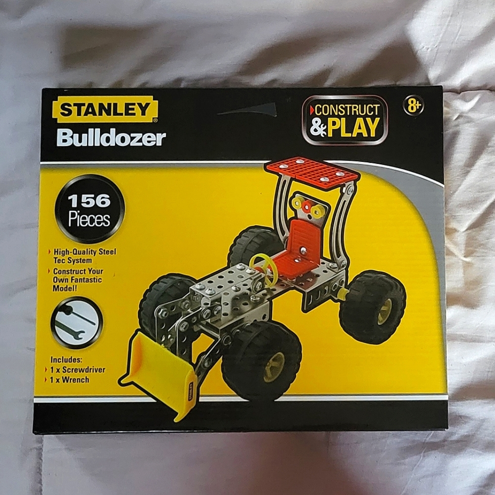 NEW Stanley Bulldozer Construct & Play 156 Piece Building Set. NIB Sealed